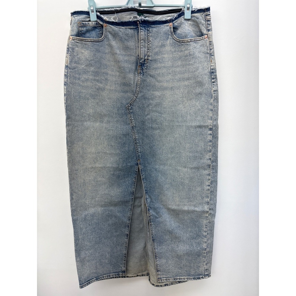 Wild Fable Denim Skirt Women's Size 00 Blue Wash Distressed Frayed Hem Slit Fron